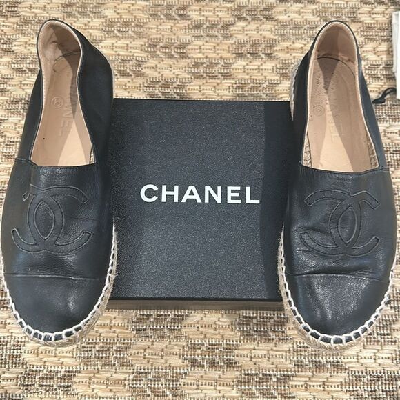 Chanel CC Cap Toe Espadrilles - black leather - size 36 - Picture 9 of 9